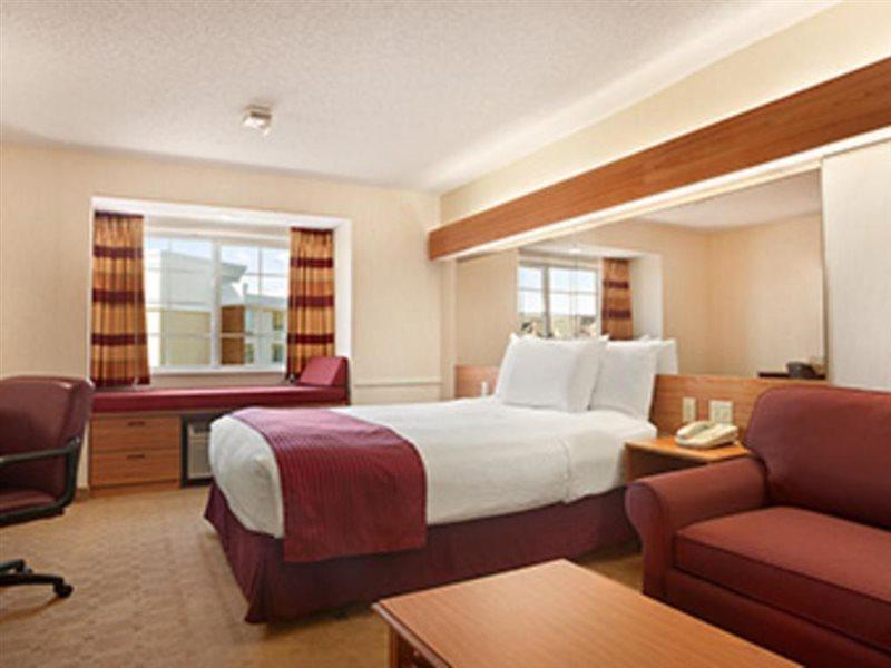 Microtel & By Wyndham Hotel