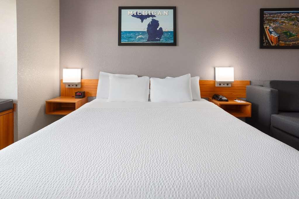 Microtel & By Wyndham 2*