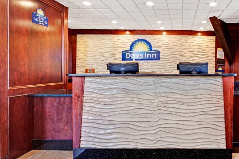 Microtel & By Wyndham 2*