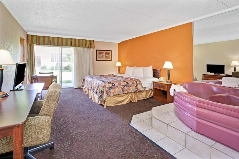 Hotel Microtel & By Wyndham